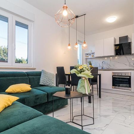 Three Waves Apartment New プーラ エクステリア 写真