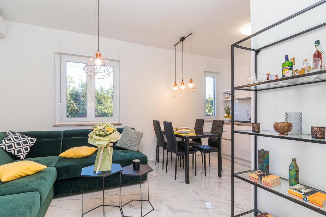 Three Waves Apartment New プーラ エクステリア 写真